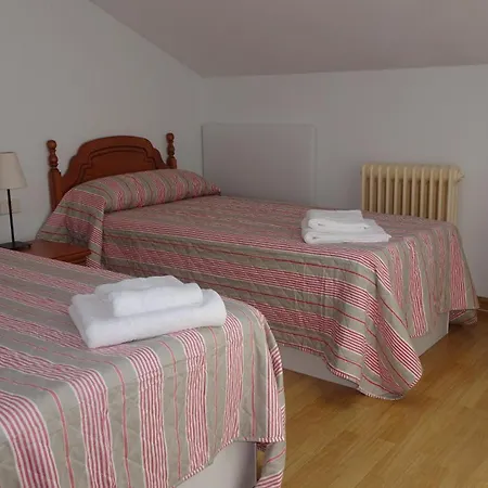 Junto A La Ciudadela De Jaca