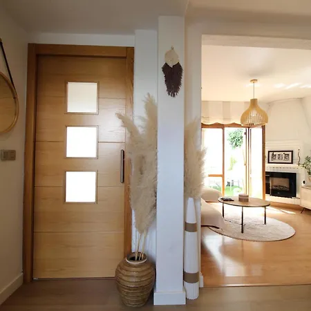 Junto A La Ciudadela De