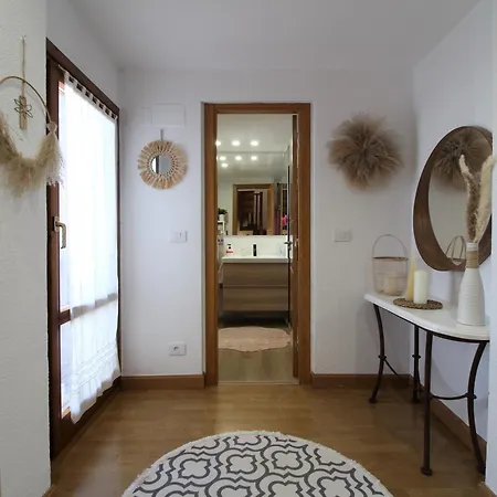 Junto A La Ciudadela De Jaca