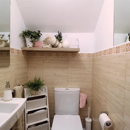 Junto A La Ciudadela De Jaca