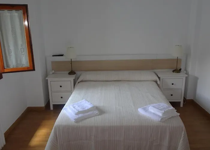 Junto A La Ciudadela De Holiday home Jaca