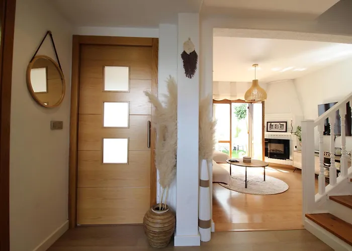 Junto A La Ciudadela De