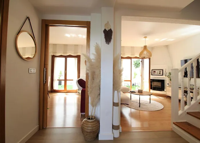 Junto A La Ciudadela De Jaca